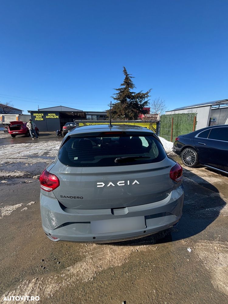 Dacia Sandero TCe 90 MT5 Expression - 6