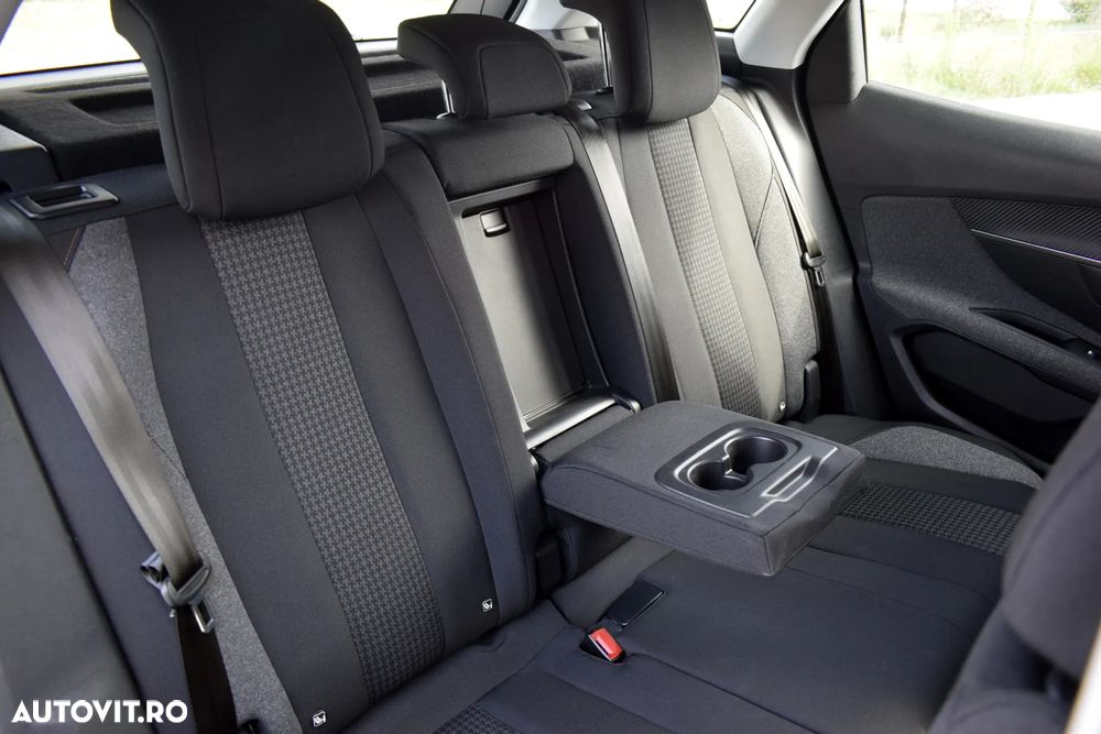 Peugeot 3008 PureTech 130 Stop & Start Access - 11