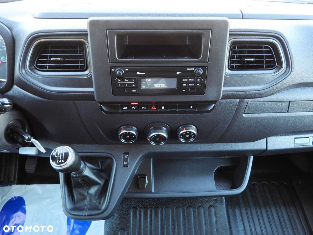 Renault MASTER PLANDEKA WINDA 8 PALET TEMPOMAT LEDY PNEUMATYKA KLIMATYZACJA  165KM - 33