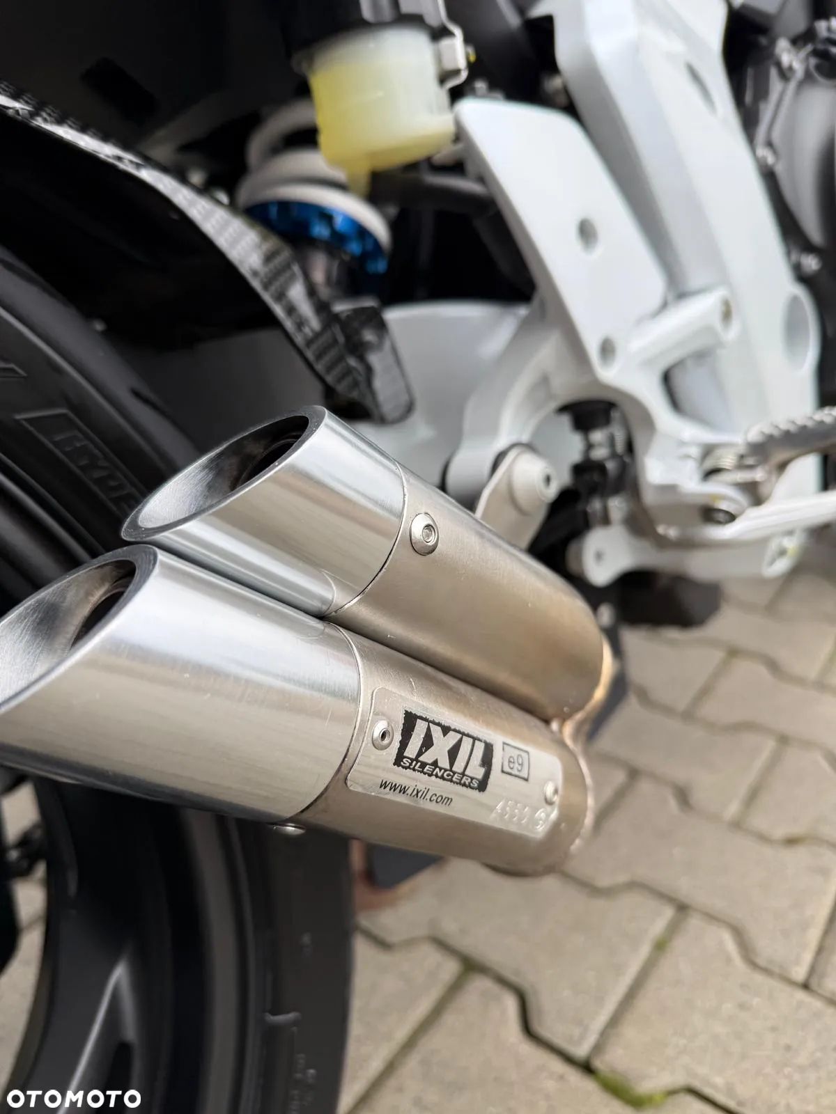 Honda CB - 12