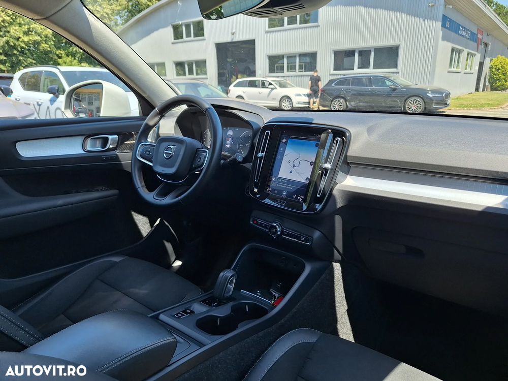 Volvo XC 40 T4 Geartronic Momentum Pro - 20