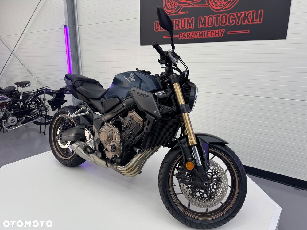 Honda CB - 4