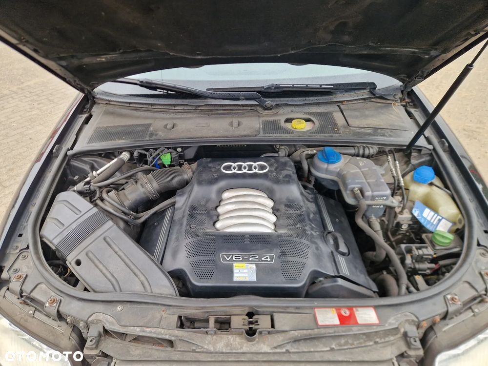 Audi A4 Limousine - 10