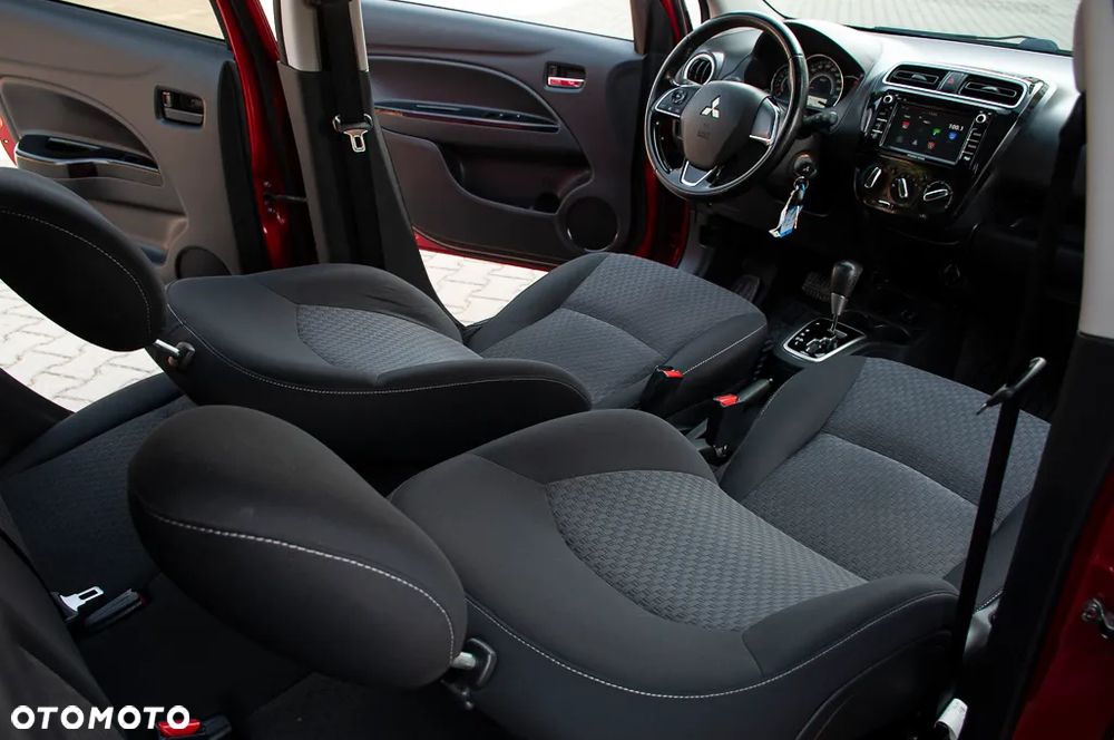 Mitsubishi Space Star 1.2 CVT Intro Edition+ - 31