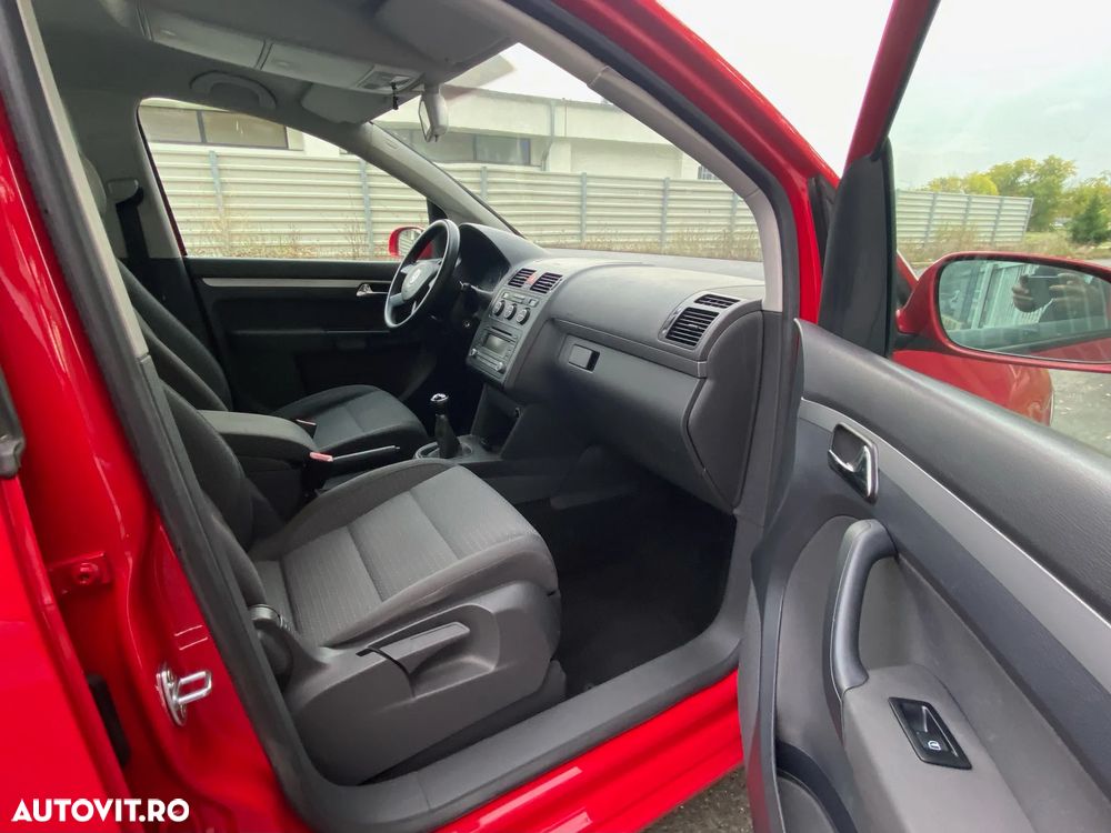 Volkswagen Touran - 7