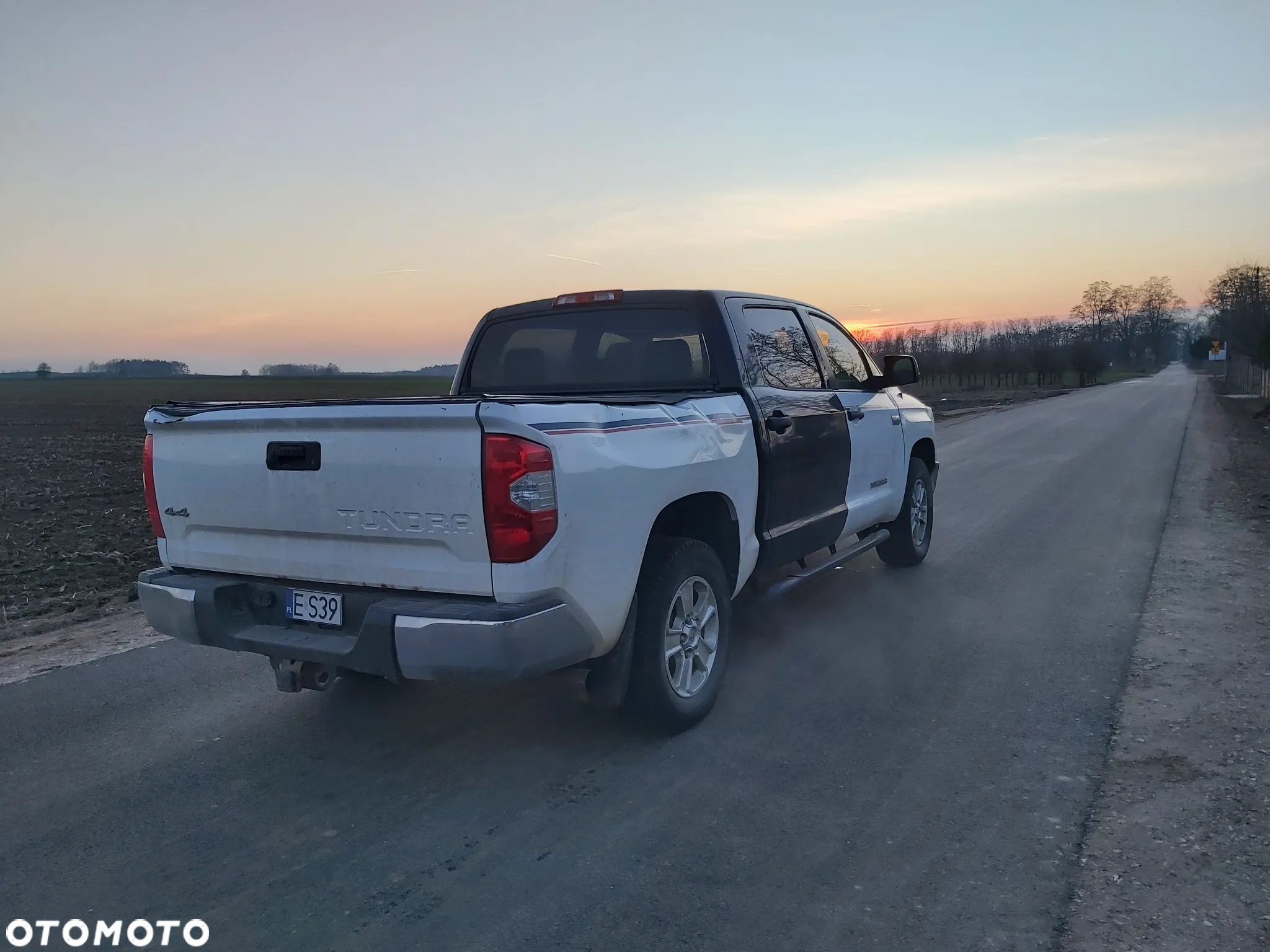 Toyota Tundra - 5