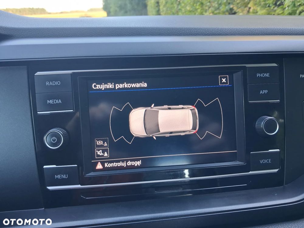 Volkswagen Polo 1.0 ACTIVE - 6