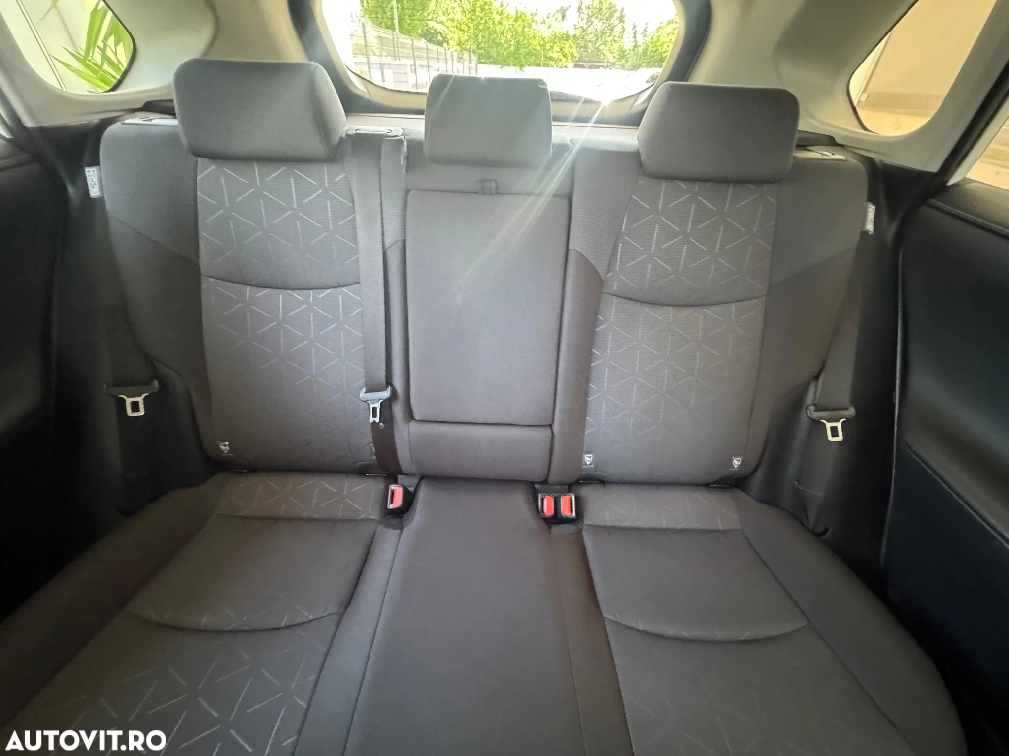 Toyota RAV4 - 19