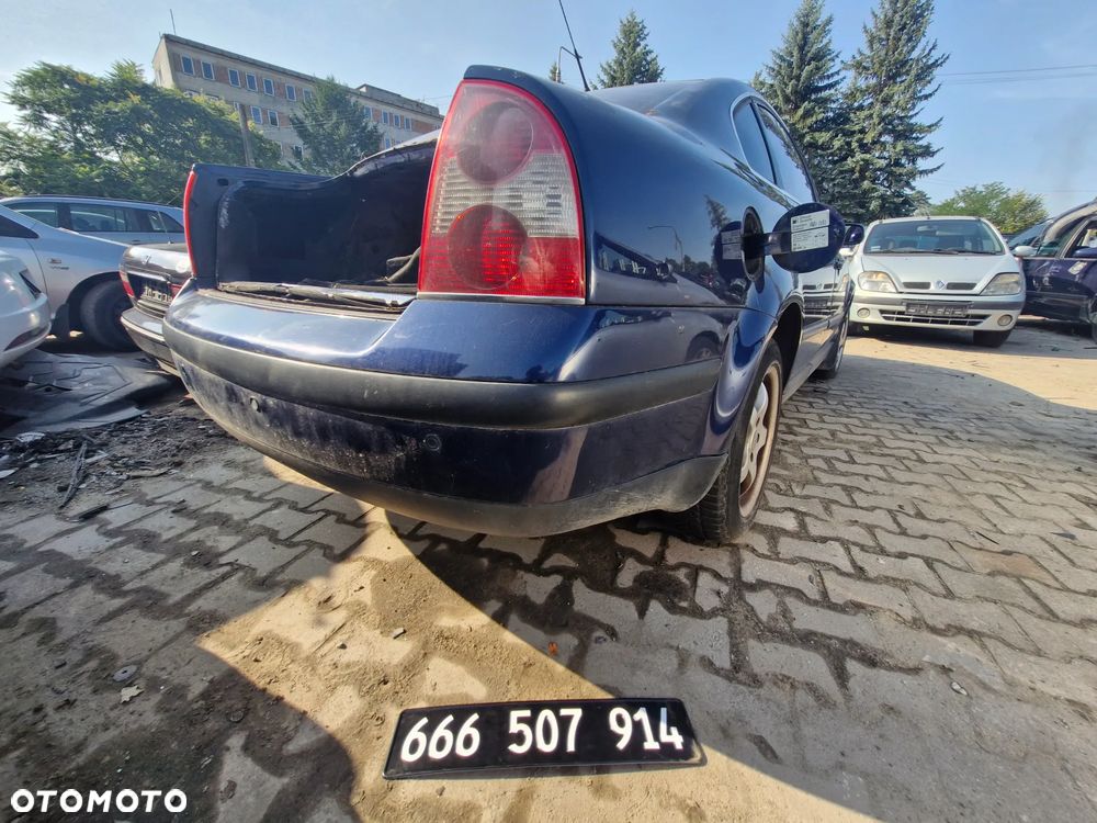 zderzak / tył / VW / Volkswagen Passat F5 FL - granatowy - 3