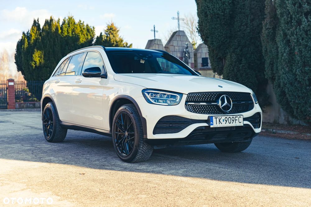 Mercedes-Benz GLC 300 4Matic 9G-TRONIC AMG Line Plus - 2