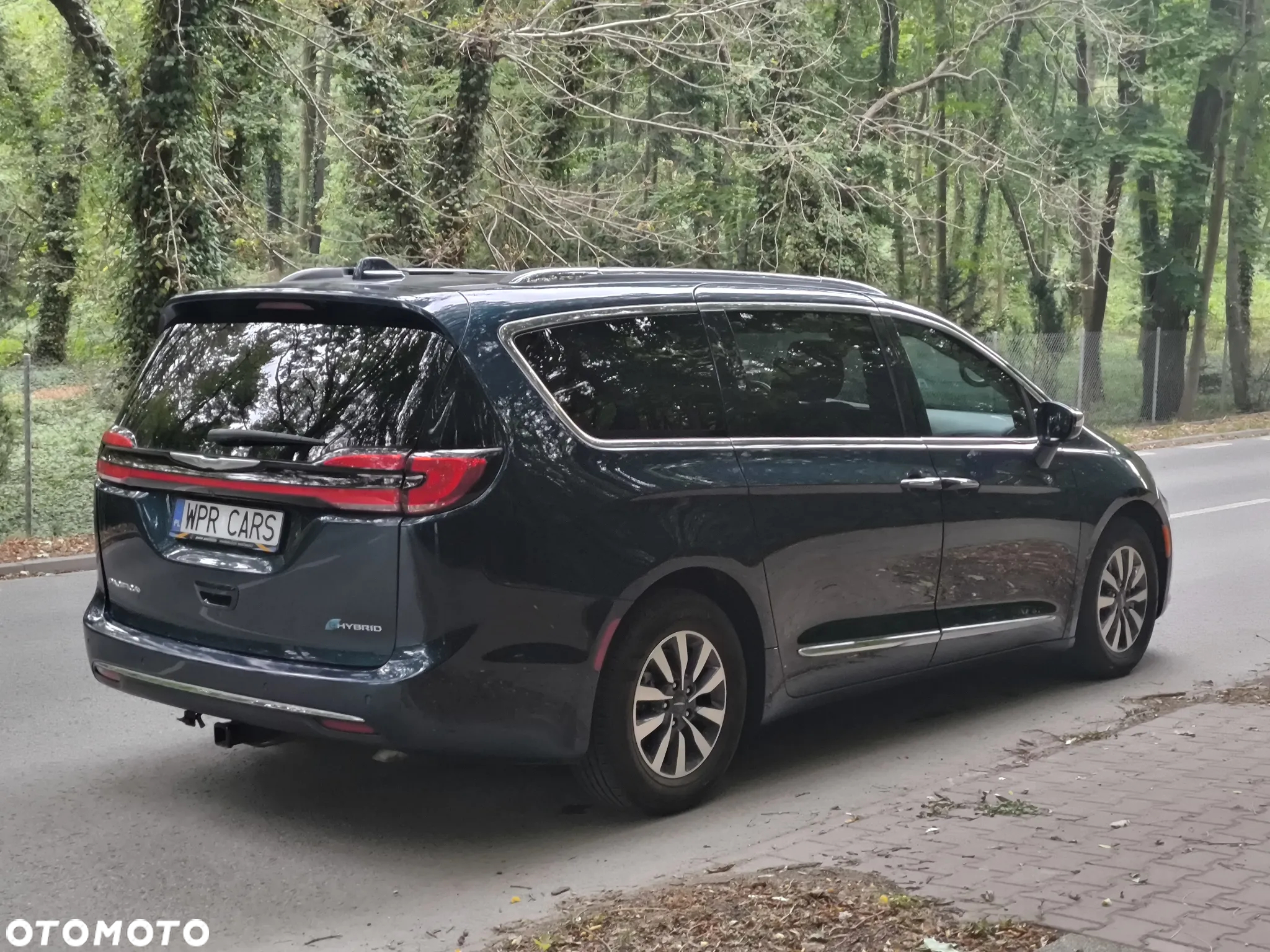 Chrysler Pacifica - 5