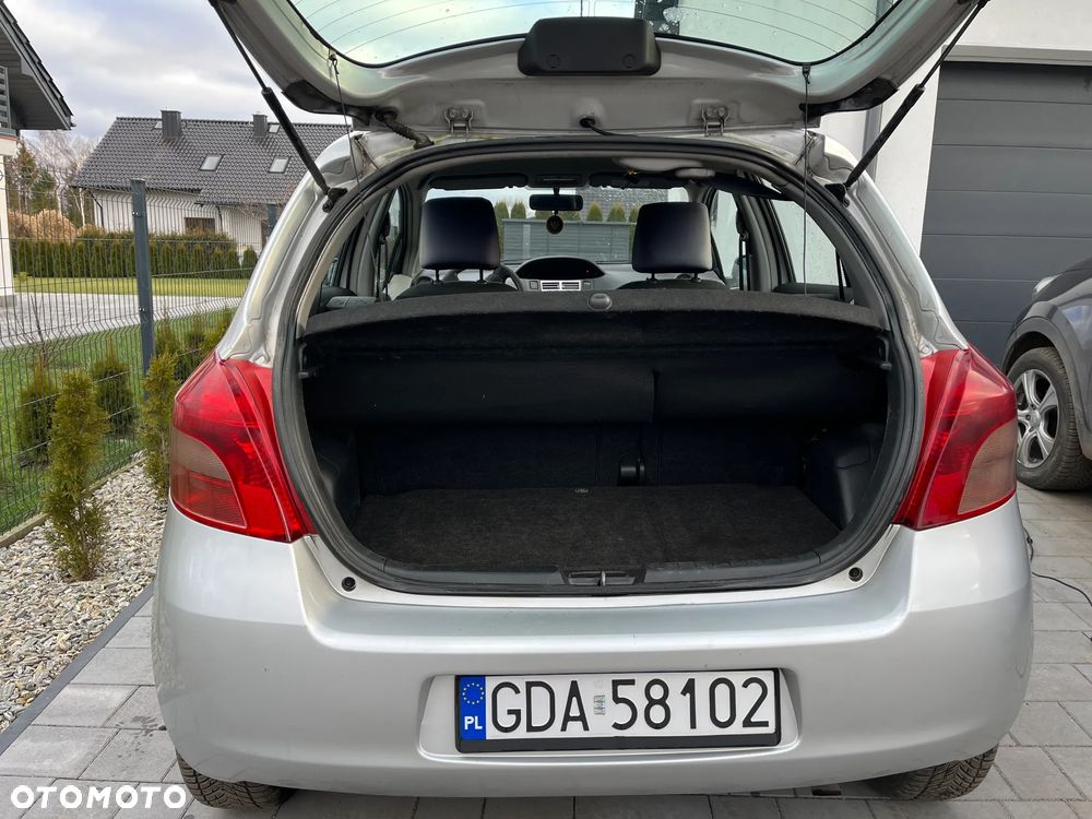 Toyota Yaris 1.4 D-4D Prestige - 6