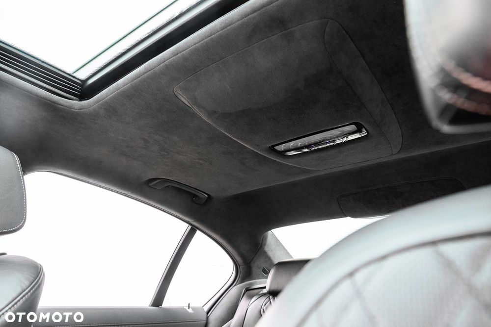 BMW Seria 7 740d xDrive mHEV sport - 29