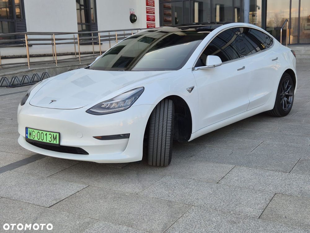 Tesla Model 3 Standard Range Plus - 2