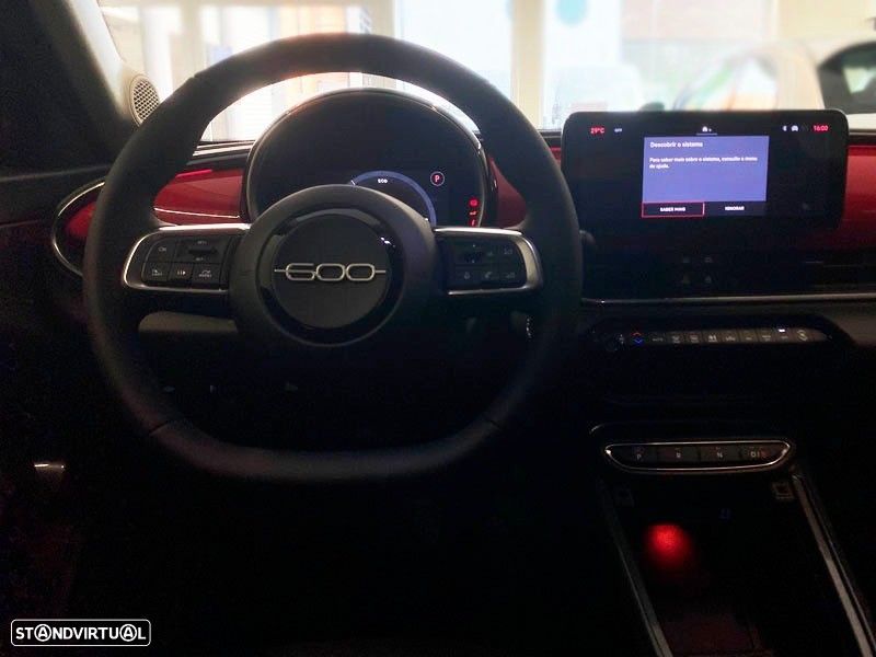 Fiat 600e 54 kWh (RED) - 6