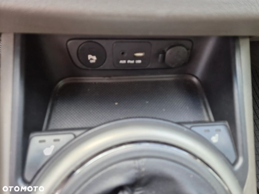 Kia Sportage 2.0 CRDI XL - 37