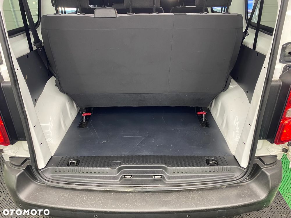 Opel Vivaro 1.5 D M Selection - 17