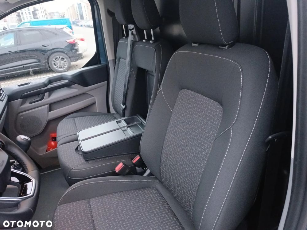 Ford Transit Custom - 11