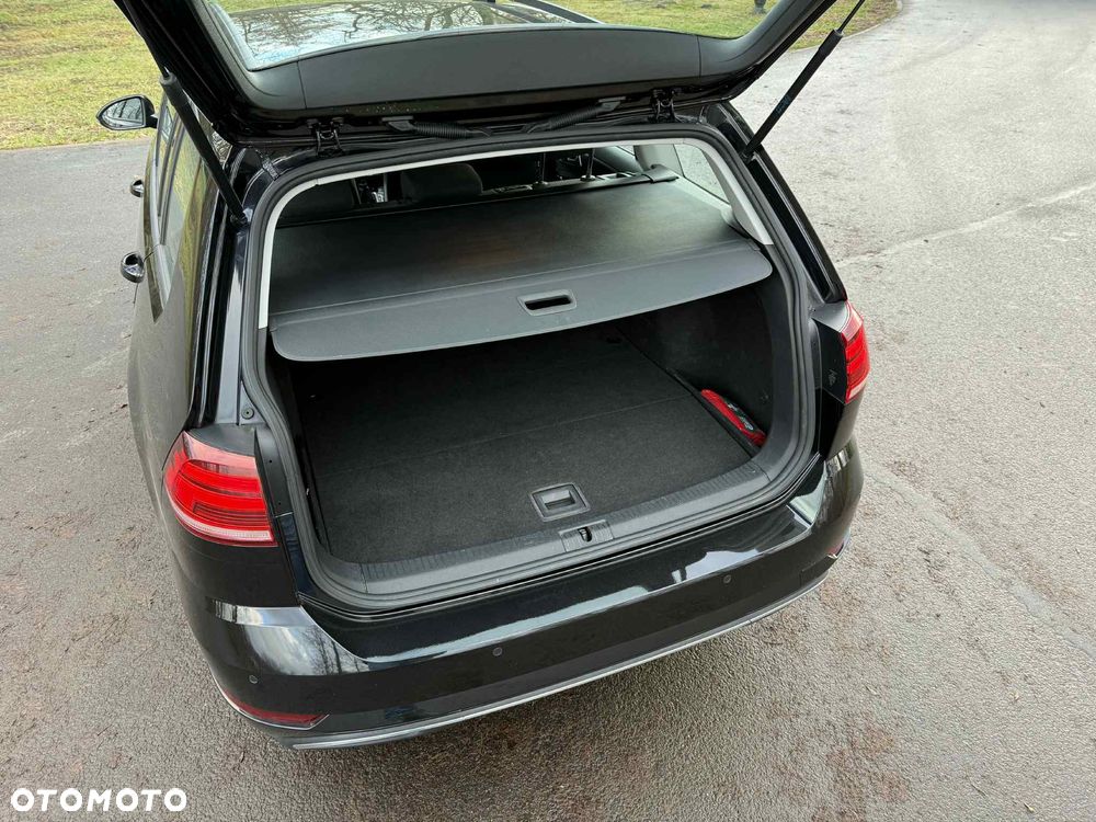 Volkswagen Golf 1.6 TDI BMT Comfortline - 34