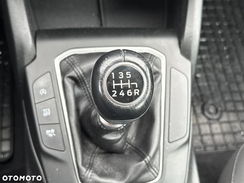 Ford Focus 1.0 EcoBoost Trend - 22