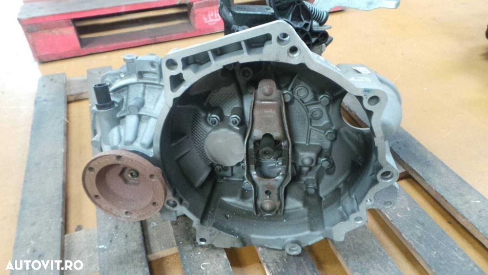 Cutie viteze VW Golf /Skoda Fabia / Seat Ibiza 1.4 TDI; 2008; JDD - 2