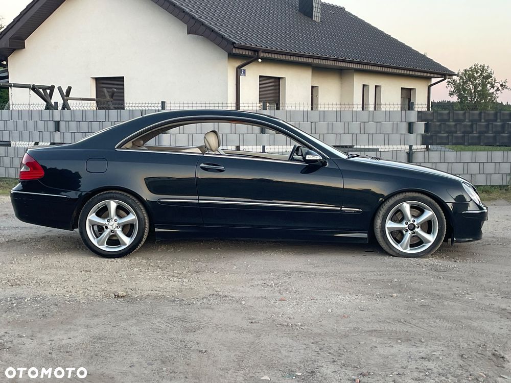 Mercedes-Benz CLK 320 CDI 7G-TRONIC Elegance - 12