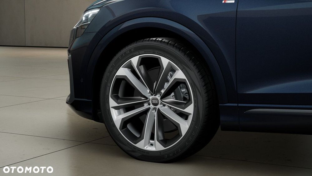 Audi Q8 - 6
