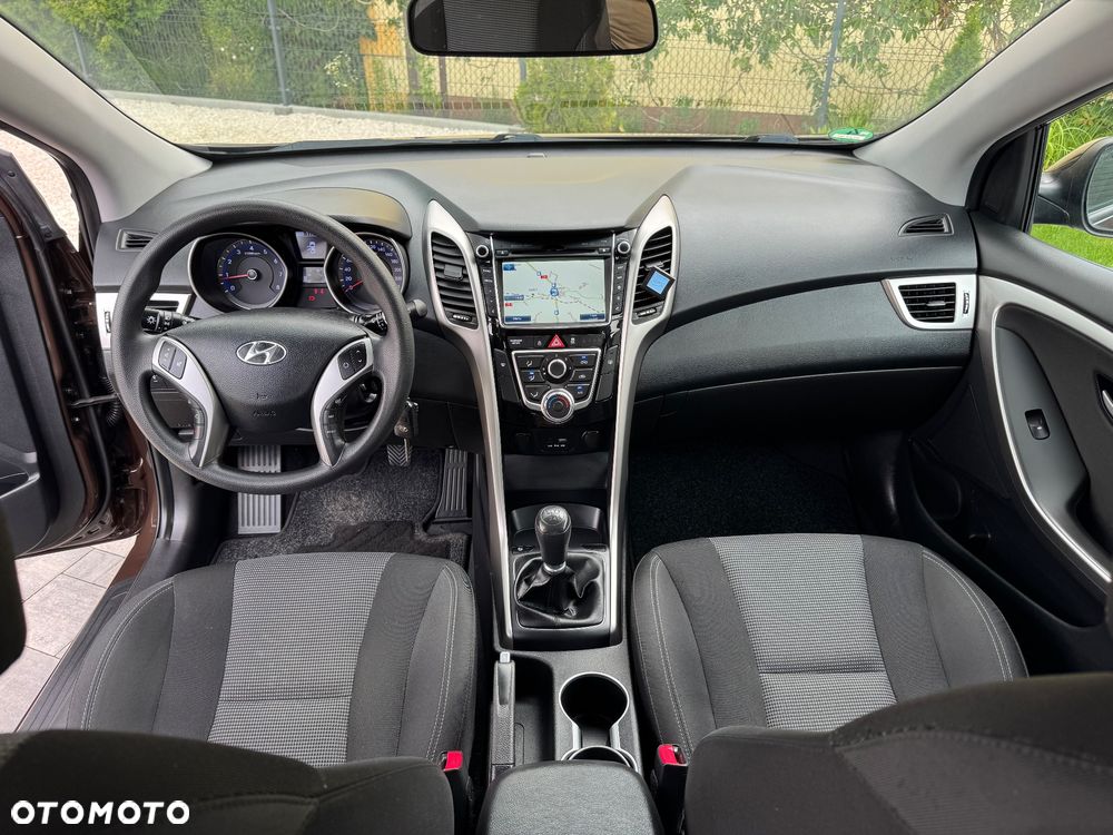 Hyundai i30 blue 1.4 Style - 26