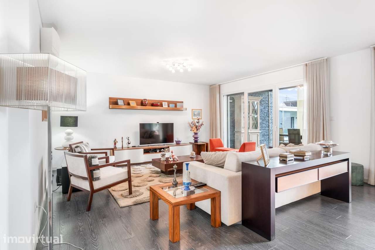Apartamento T4 com jardim, Parede, Cascais - Grande imagem: 2/46