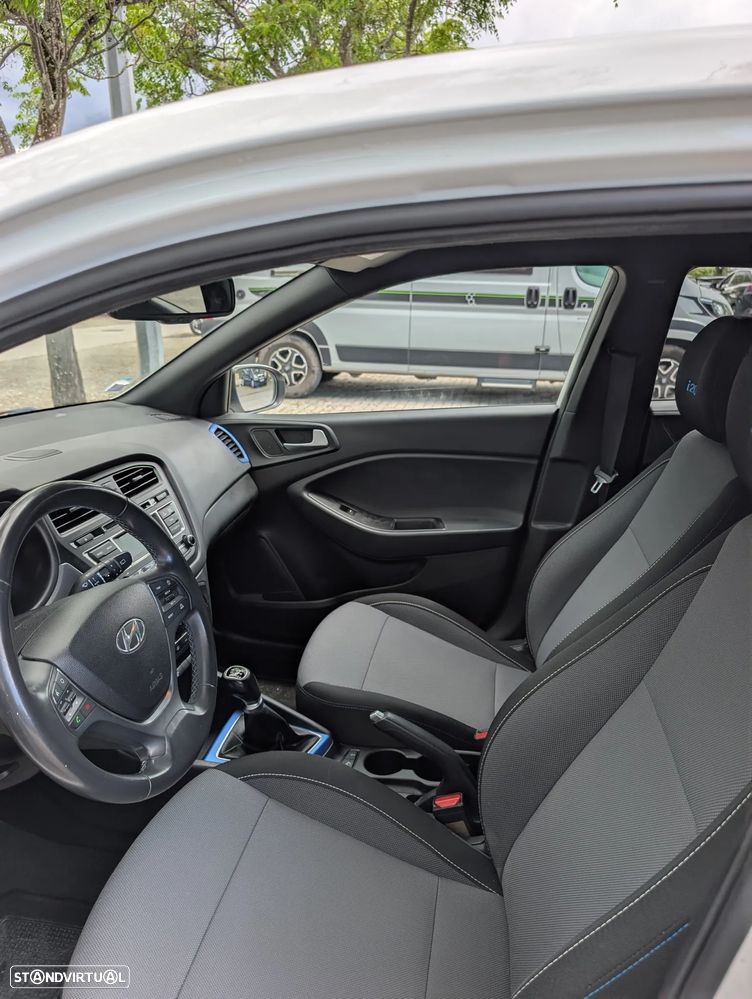 Hyundai i20 1.2 Comfort+Pack de lançamento - 8