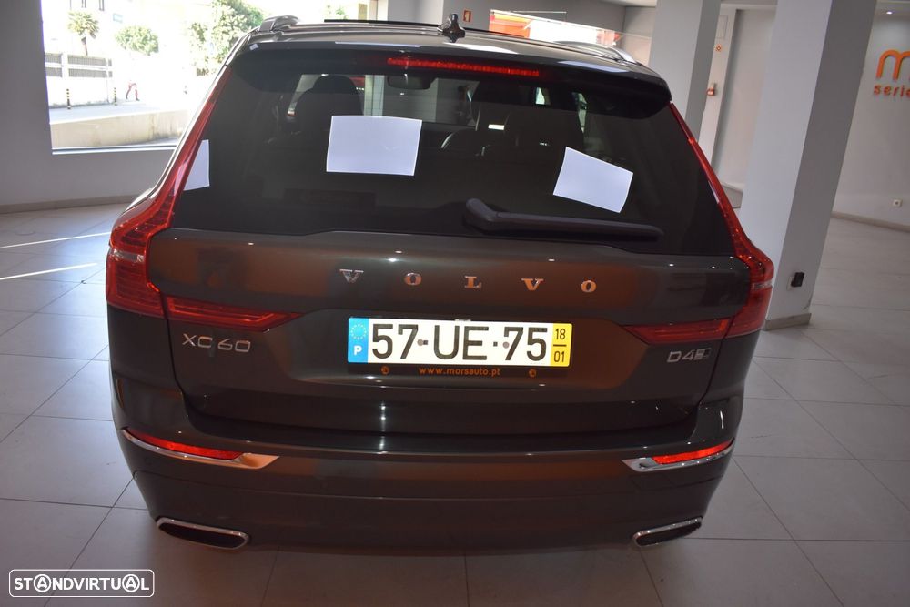 Volvo XC 60 2.0 D4 Inscription AWD Geartronic - 9