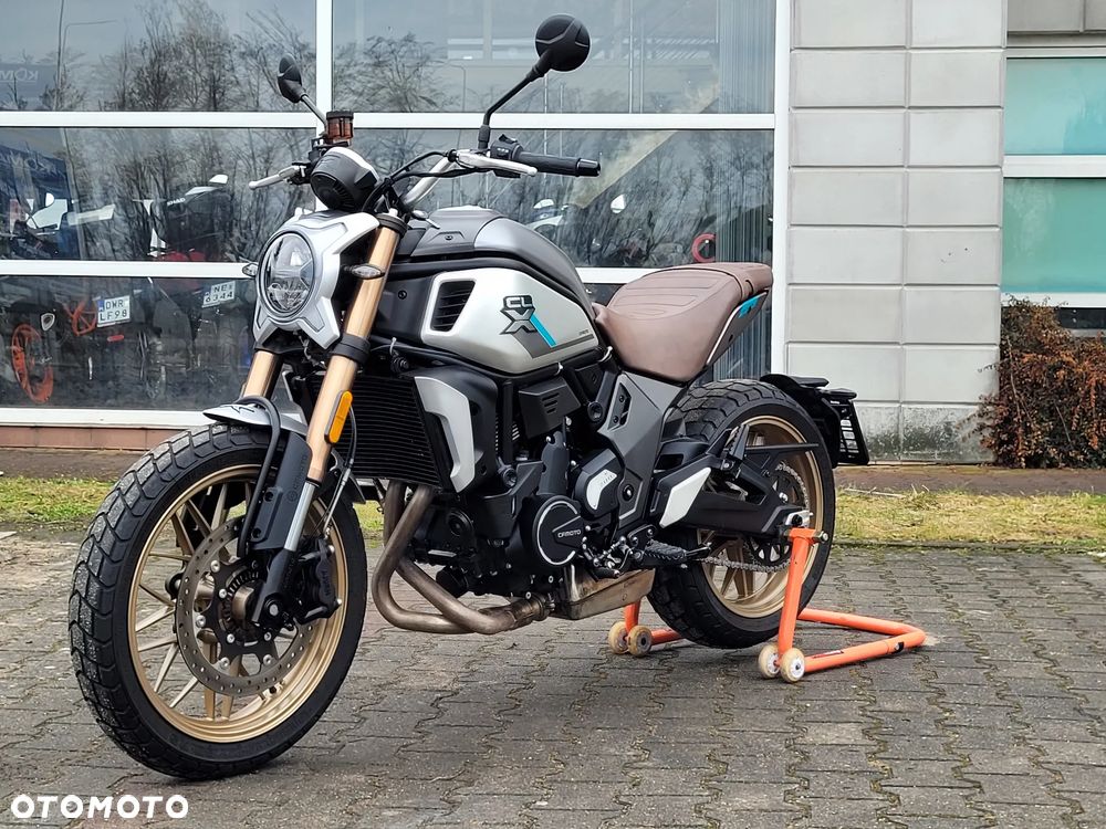 CFMoto 700CL-X Heritage - 10