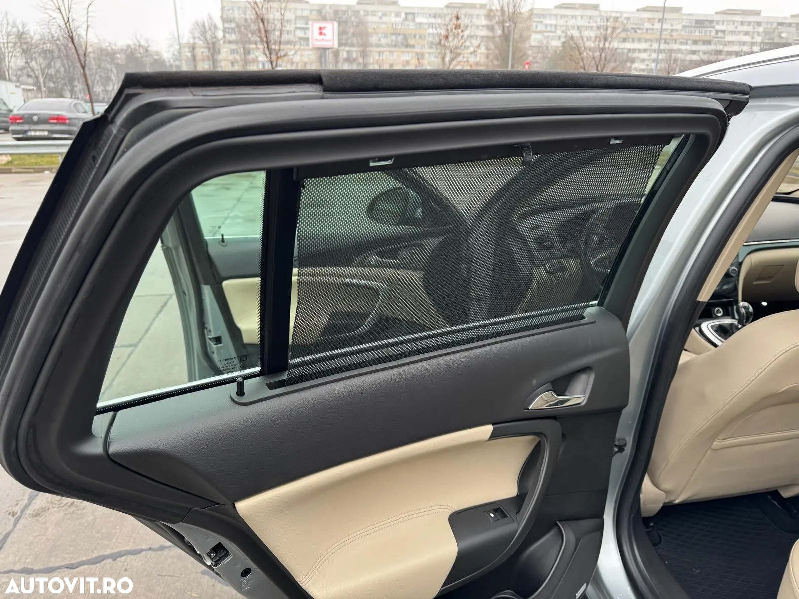 Opel Insignia 2.0 CDTI Sports Tourer Edition - 15