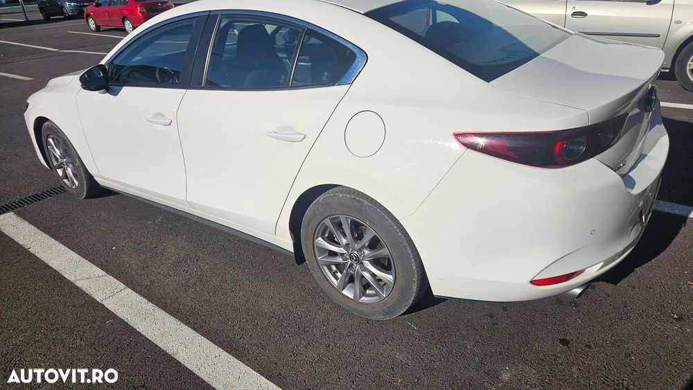 Mazda 3 - 8