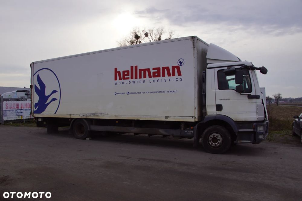 Auto na części - MAN TGM 15.250 6.9 250 KM D0836 LFL60 ZF 12AS1210TO 2009R Silnik Skrzynia Drzwi Zderzak Lusterko Lampa Osłona Owiewka Winda Deska Kokpit Sterownik Moduł Czujnik Licznik Kierownica Panel - 9