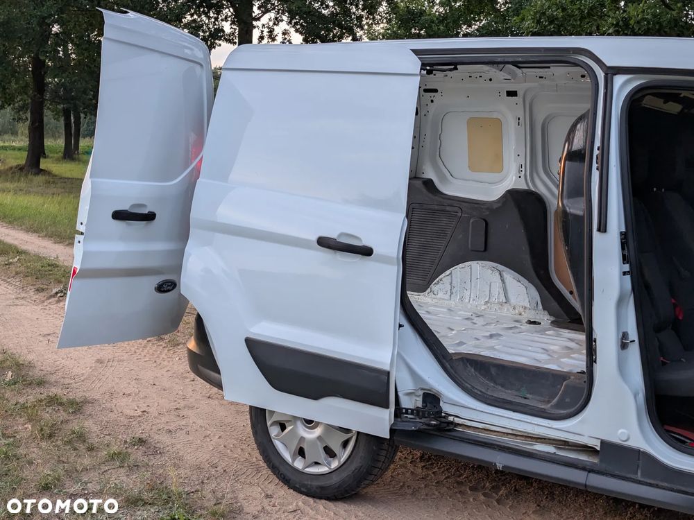 Ford Transit Connect - 28