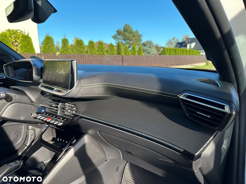Peugeot 2008 - 19