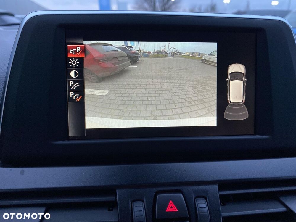 BMW Seria 2 218i - 21