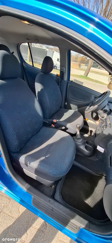 Toyota Yaris 1.0 Terra - 32