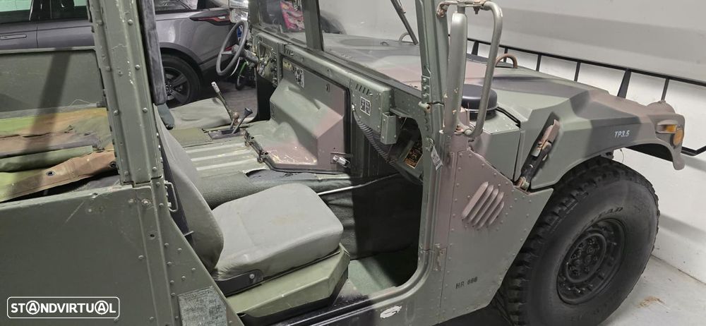 Hummer H1 Humvee - 6