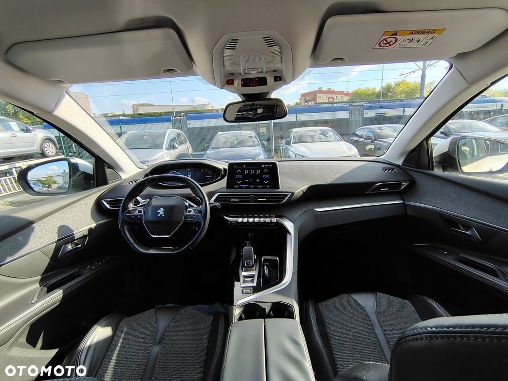 Peugeot 5008 1.6 BlueHDI Allure S&S EAT6 - 10