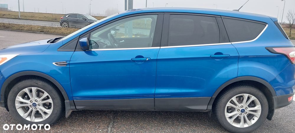 Ford Escape 1.5 EcoBoost AWD SE - 5