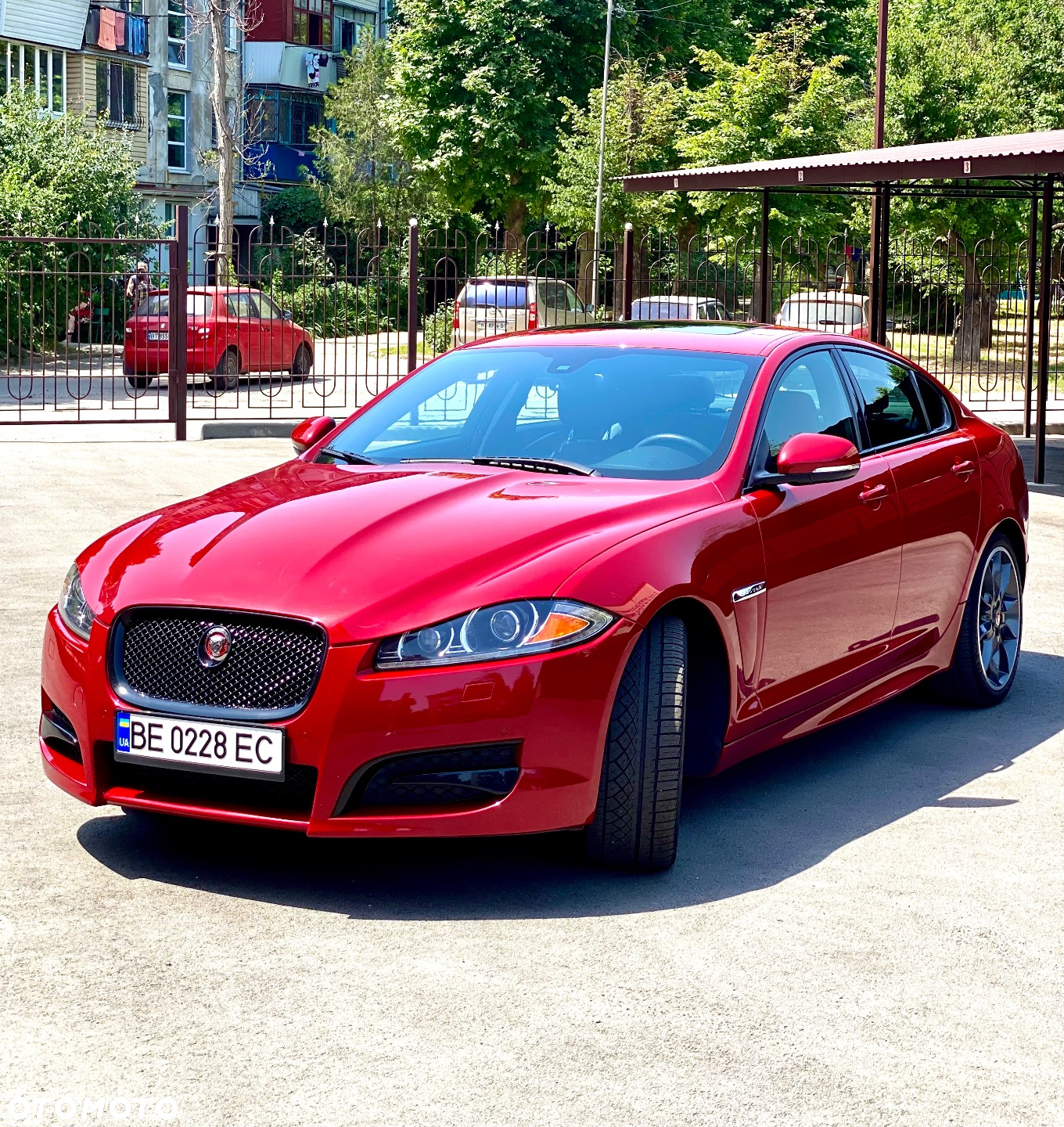 Jaguar XF 3.0 T AWD R-Sport - 2
