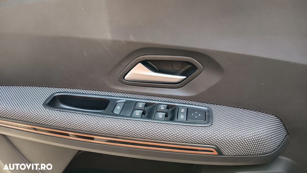 Dacia Sandero Stepway TCe 90 CVT Extreme - 12