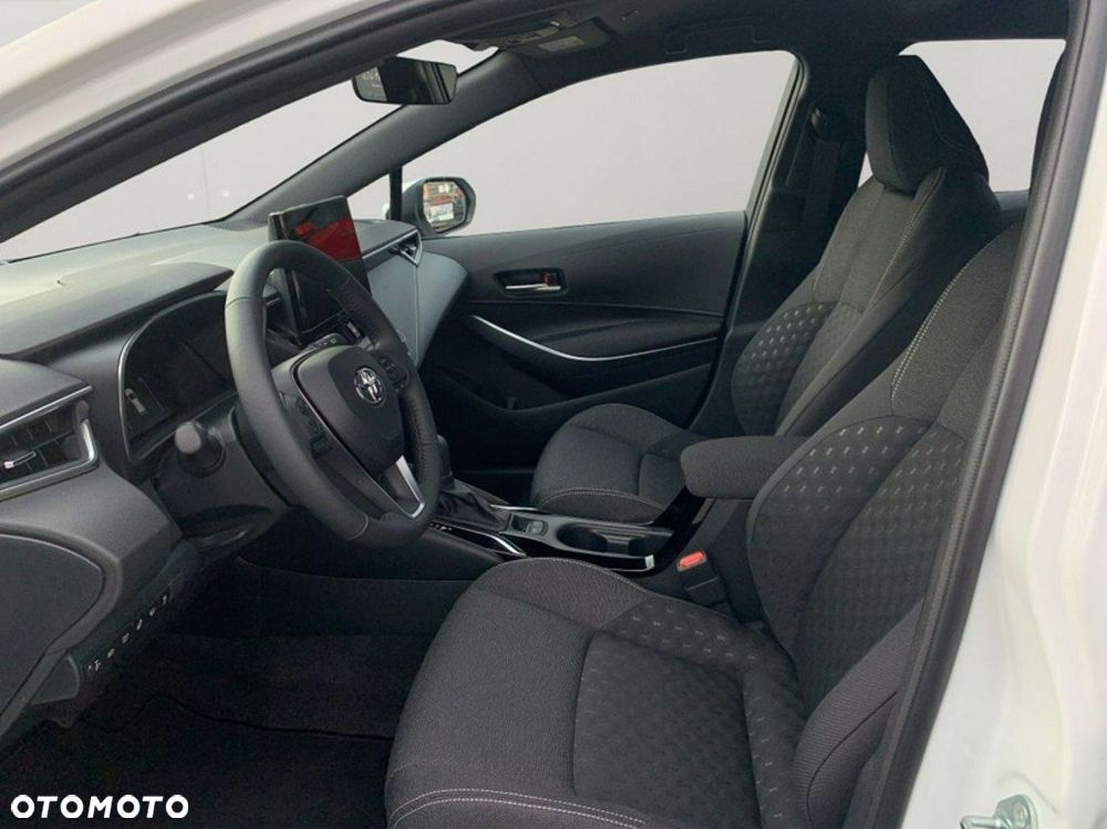 Toyota Corolla - 4