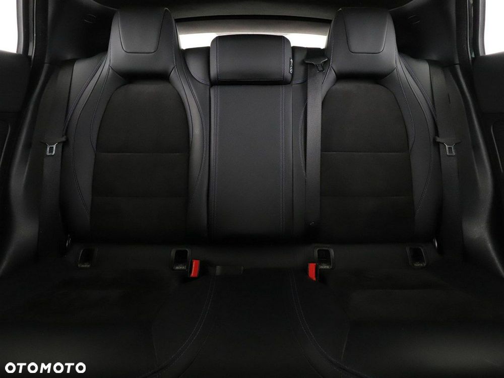 Infiniti Q30 2.0t Sport AWD 7DCT - 19