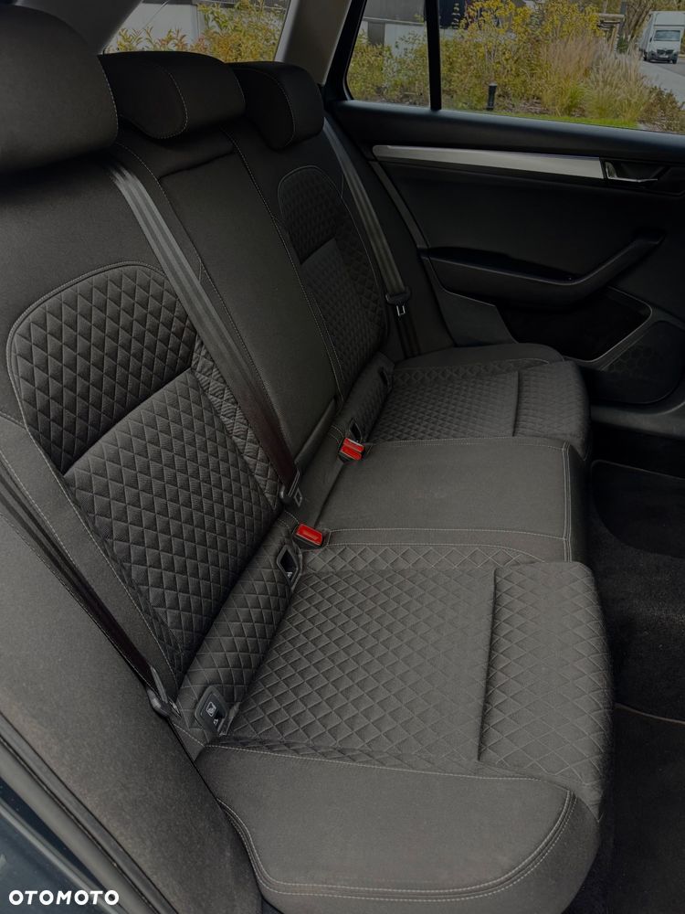 Skoda Superb 2.0 TDI Active DSG - 17