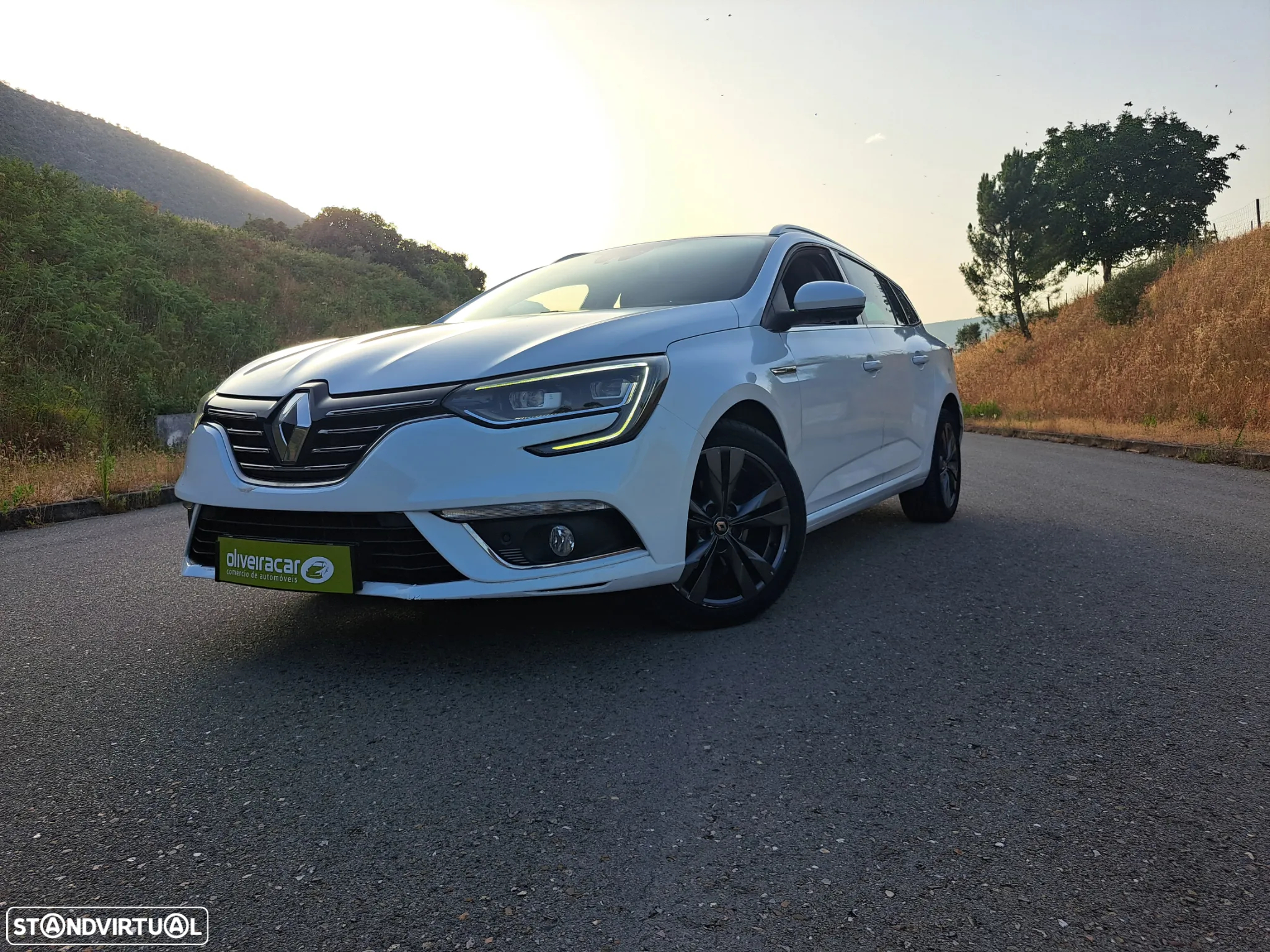 Renault Mégane Sport Tourer 1.5 Blue dCi Intens - 6