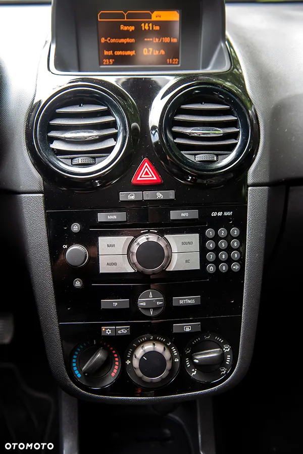 Opel Corsa - 24