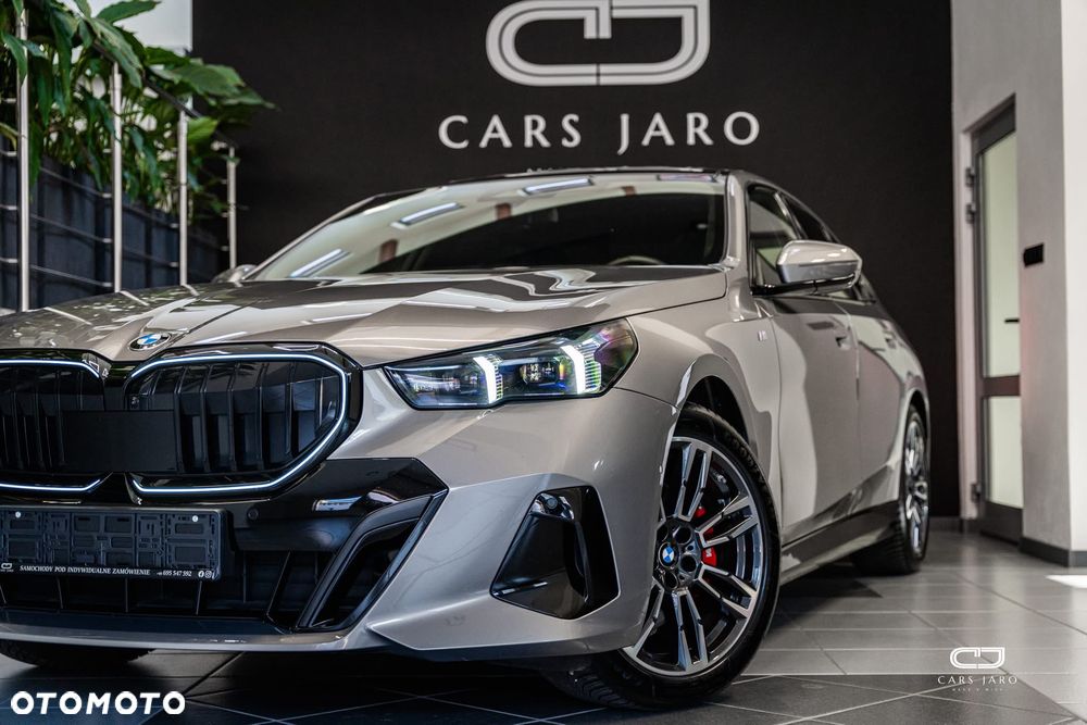 BMW Seria 5 520i - 39